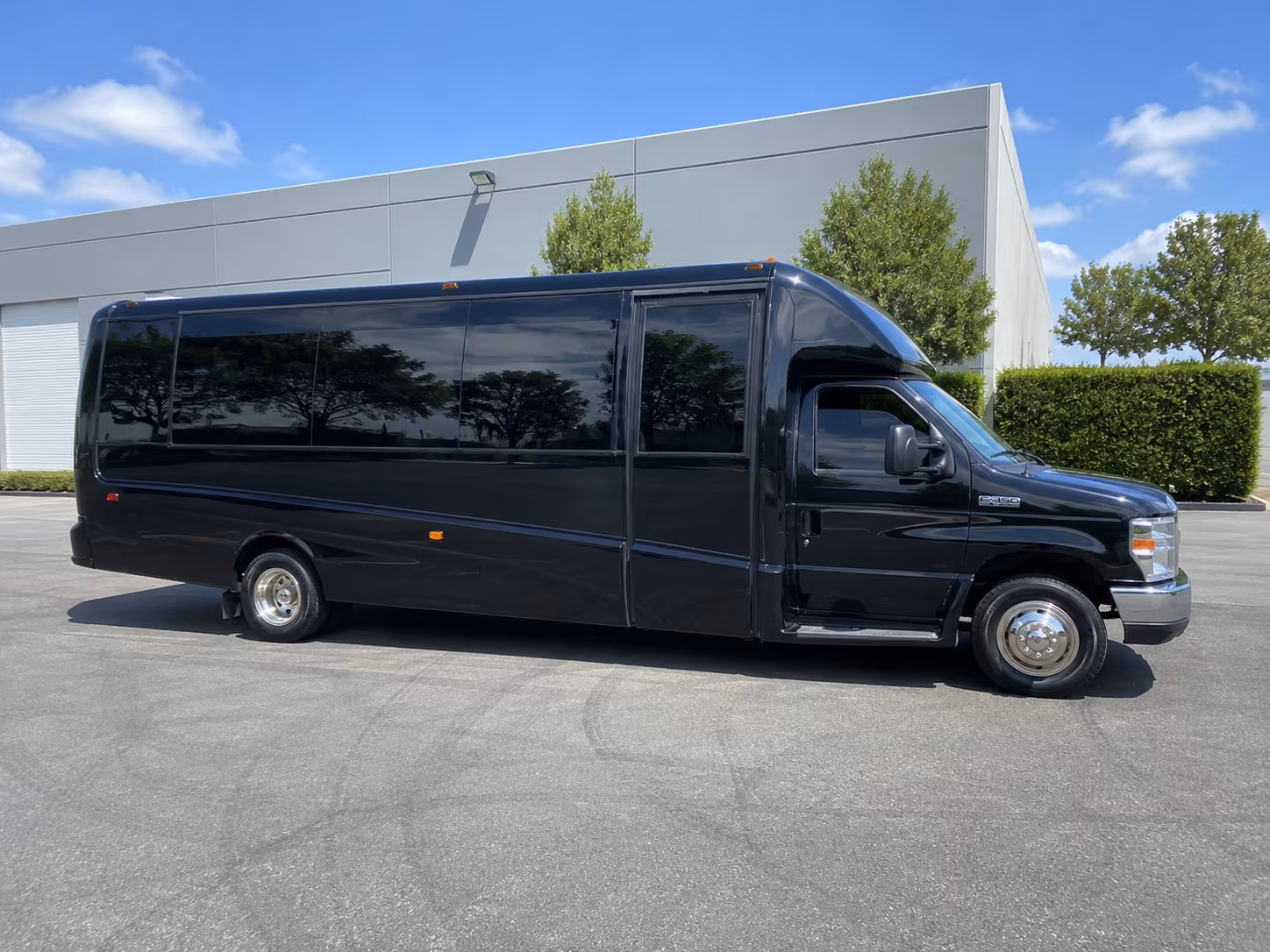 affordable worcester prom party bus prices split across your group