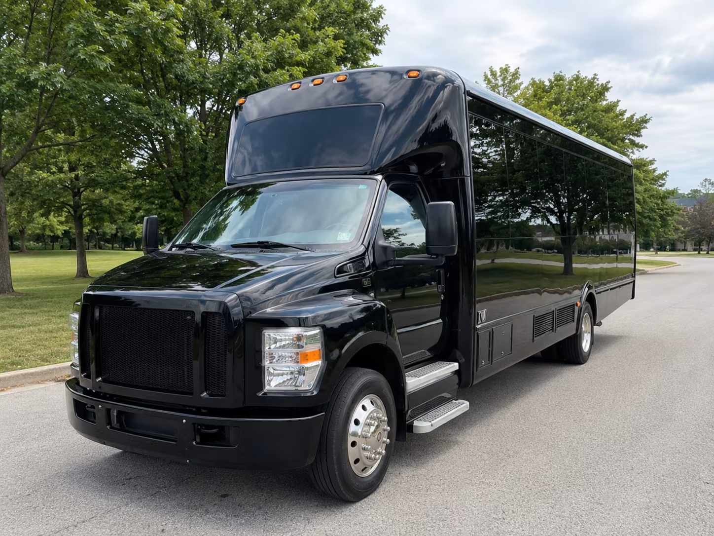 rent a worcester prom party bus or charter bus today