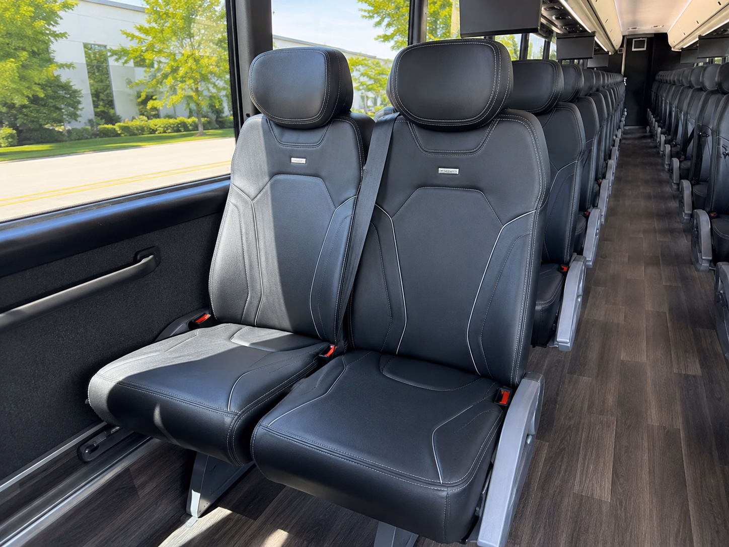 worcester hospital and campus shuttle bus rentals